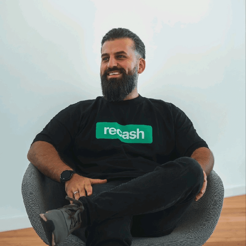 Porträtfoto von Taha Taskinsoy, Gründer von recash